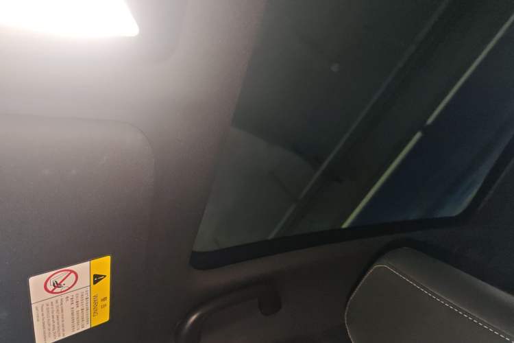 Used CHANGAN UNI-T 2022 1.5T Prestige Version Headliner