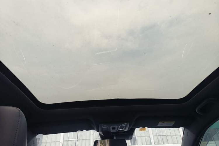 Used CHANGAN UNI-T 2022 1.5T Prestige Version Headliner