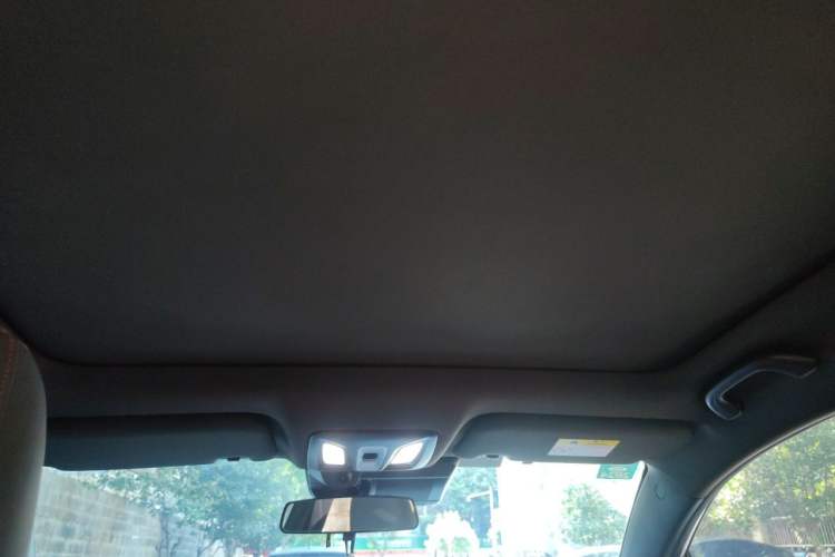 Used CHANGAN UNI-T 2022 1.5T Prestige Version Headliner