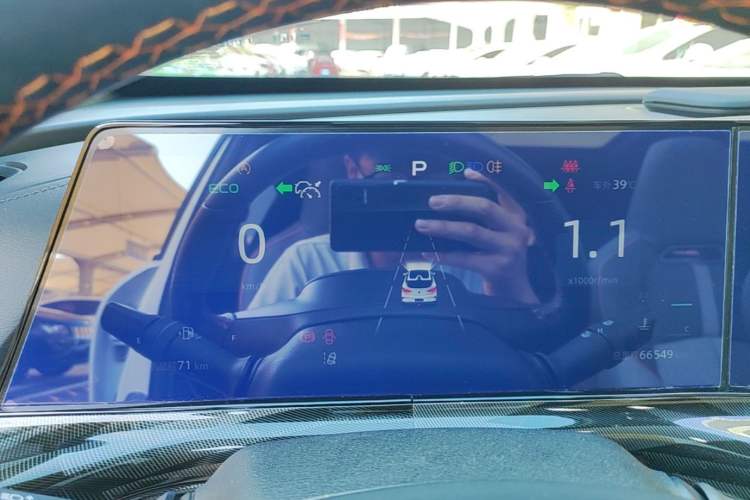 Used CHANGAN UNI-T 2022 1.5T Flagship Edition Instrument Cluster