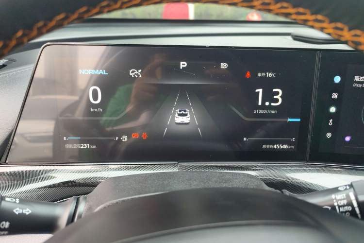 Used CHANGAN UNI-T 2022 1.5T Flagship Edition Instrument Cluster