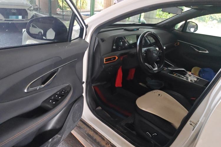 Used CHANGAN UNI-T 2022 1.5T Prestige Version Interior 3