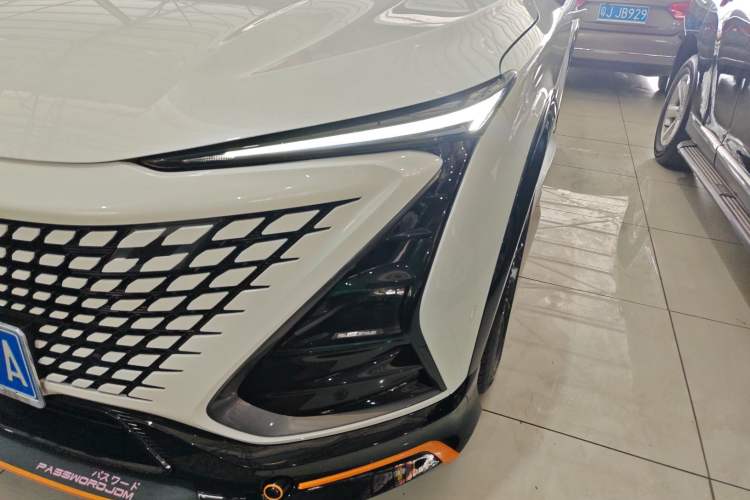 Used CHANGAN UNI-T 2022 1.5T Sport Edition Flagship Version Left Front Headlight