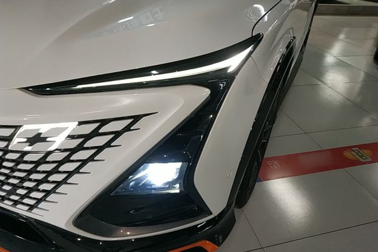 Used CHANGAN UNI-T 2022 1.5T Sport Edition Flagship Version Left Front Headlight