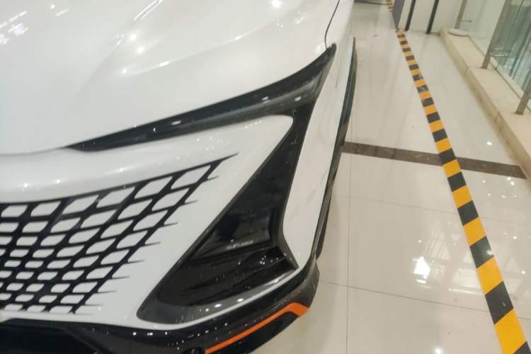 Used CHANGAN UNI-T 2022 1.5T Sport Edition Premium Version Left Front Headlight