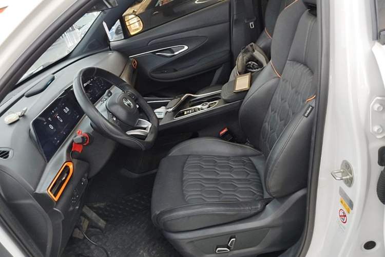 Used CHANGAN UNI-T 2022 1.5T Sport Edition Premium Version Left Front Seat