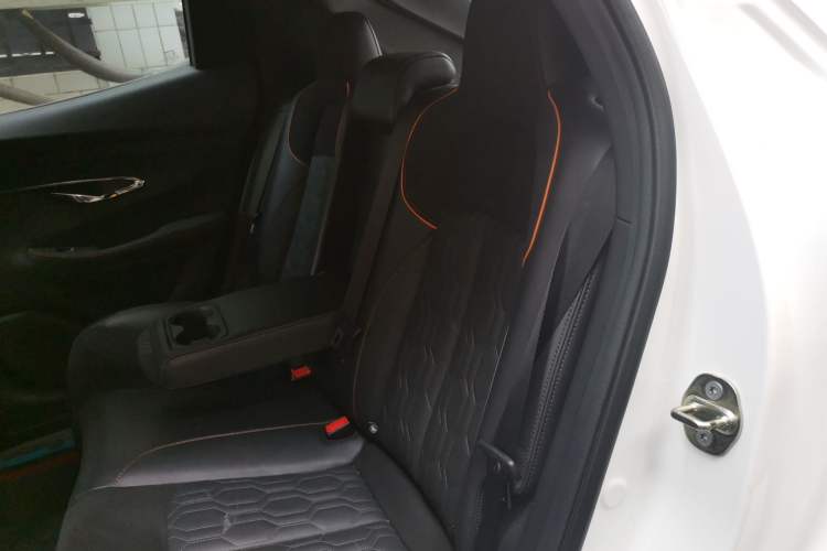 Used CHANGAN UNI-T 2022 1.5T Sport Edition Flagship Version Left Rear Seat
