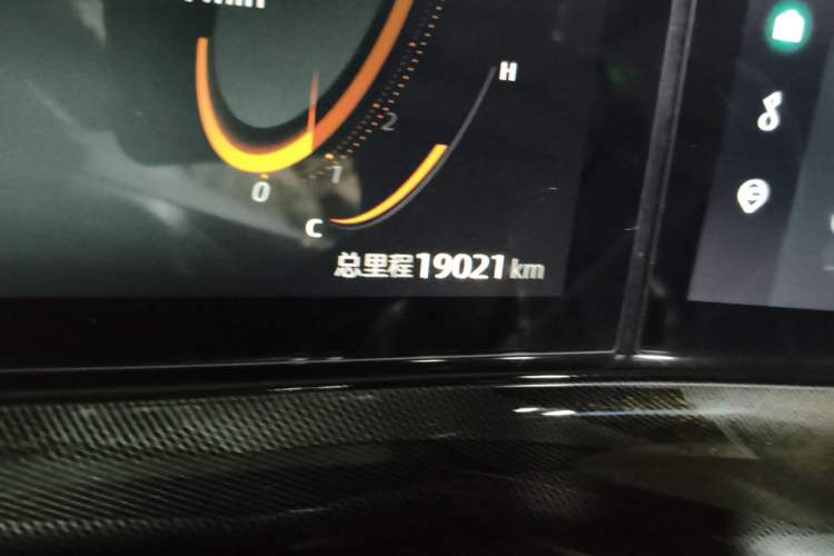 Used CHANGAN UNI-T 2022 1.5T Flagship Edition Odometer Close Up