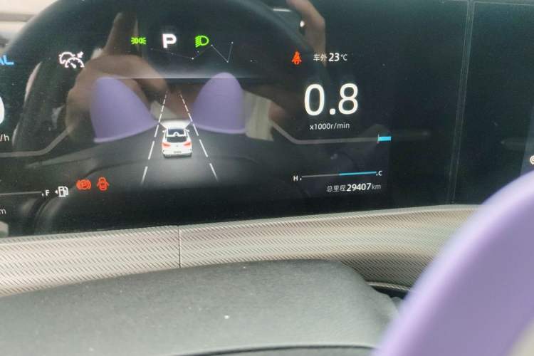 Used CHANGAN UNI-T 2022 1.5T Excellence Model Odometer Close Up