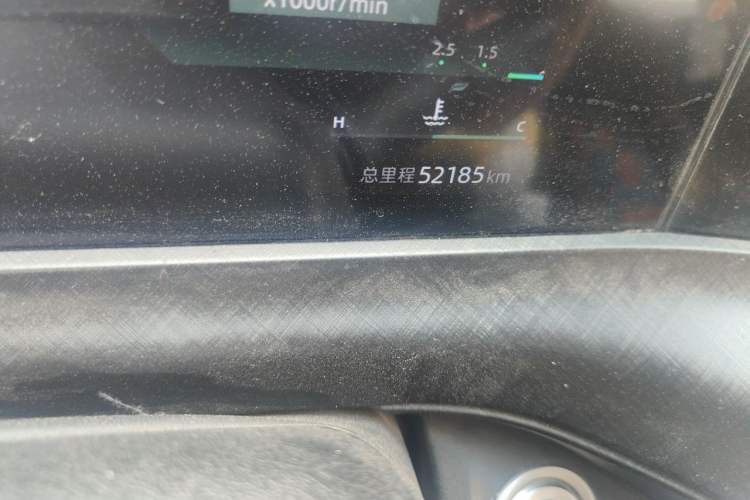 Used CHANGAN UNI-T 2022 1.5T Prestige Version Odometer Close Up