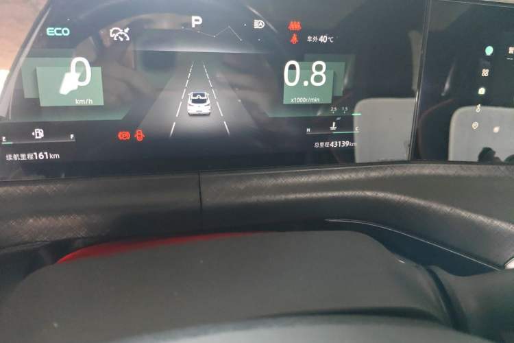 Used CHANGAN UNI-T 2022 1.5T Prestige Version Odometer Close Up
