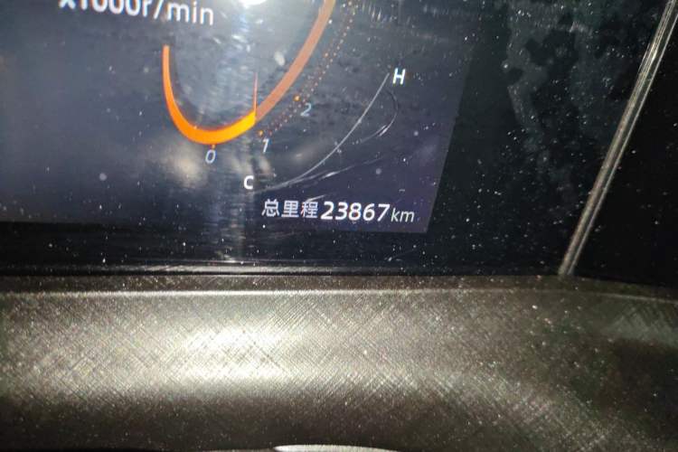 Used CHANGAN UNI-T 2022 1.5T Prestige Version Odometer Close Up