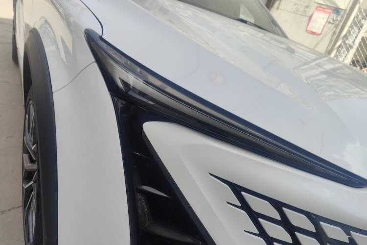 Used CHANGAN UNI-T 2022 1.5T Prestige Version Right Front Headlight