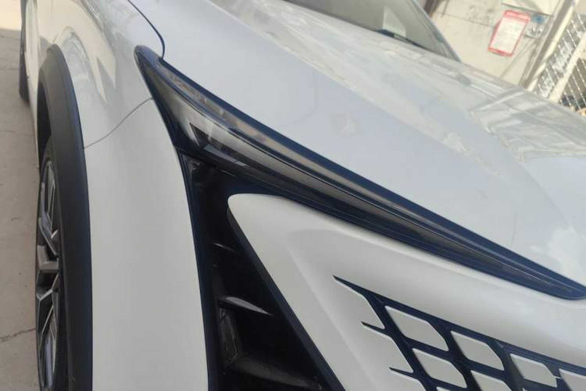 Used CHANGAN UNI-T 2022 1.5T Prestige Version Right Front Headlight