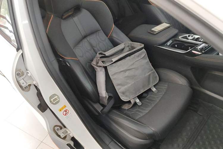 Used CHANGAN UNI-T 2022 1.5T Sport Edition Premium Version Right Front Seat