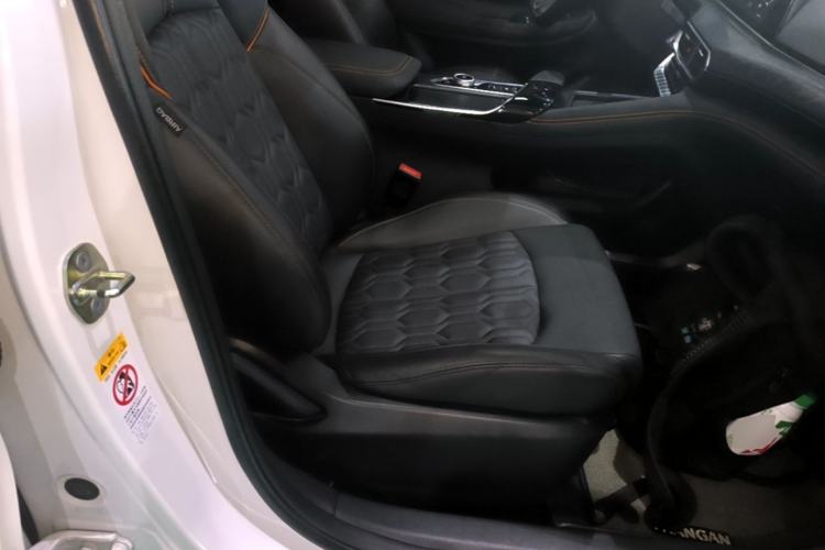 Used CHANGAN UNI-T 2022 1.5T Prestige Version Right Front Seat
