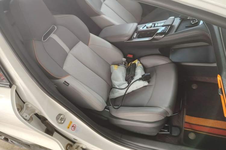 Used CHANGAN UNI-T 2022 1.5T Prestige Version Right Front Seat