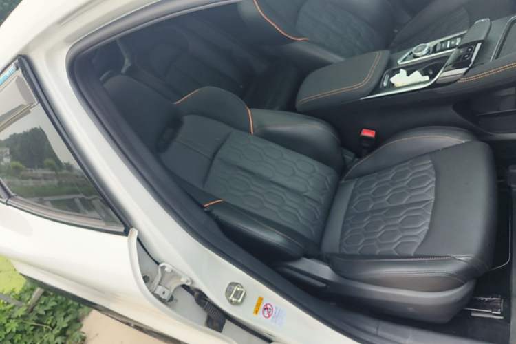 Used CHANGAN UNI-T 2022 1.5T Prestige Version Right Front Seat