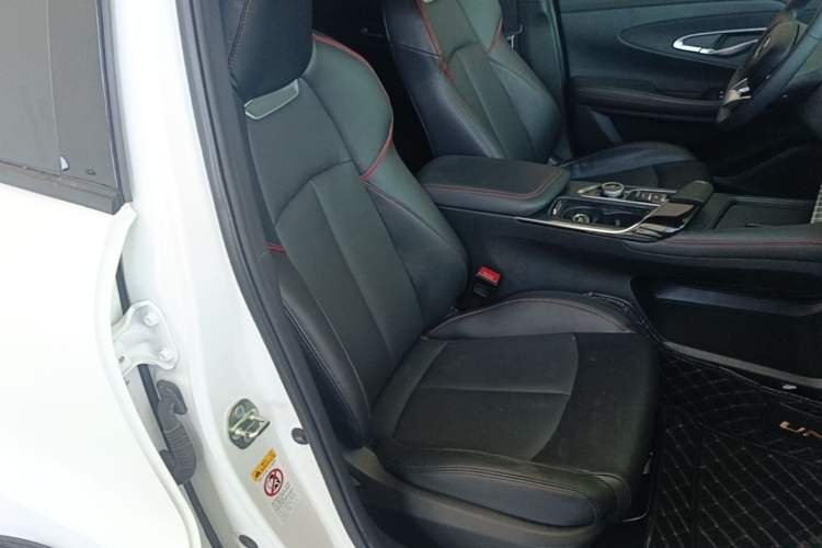 Used CHANGAN UNI-T 2022 1.5T Excellence Model Right Front Seat
