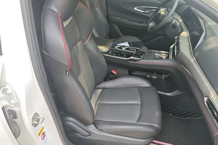 Used CHANGAN UNI-T 2022 1.5T Excellence Model Right Front Seat