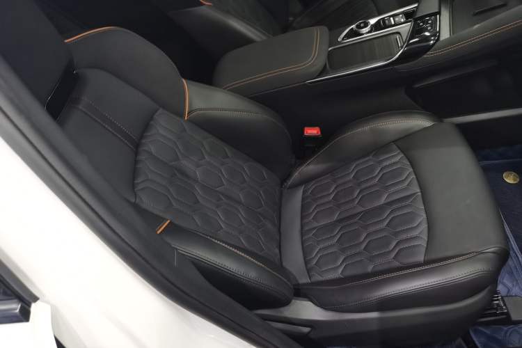Used CHANGAN UNI-T 2022 1.5T Prestige Version Right Front Seat