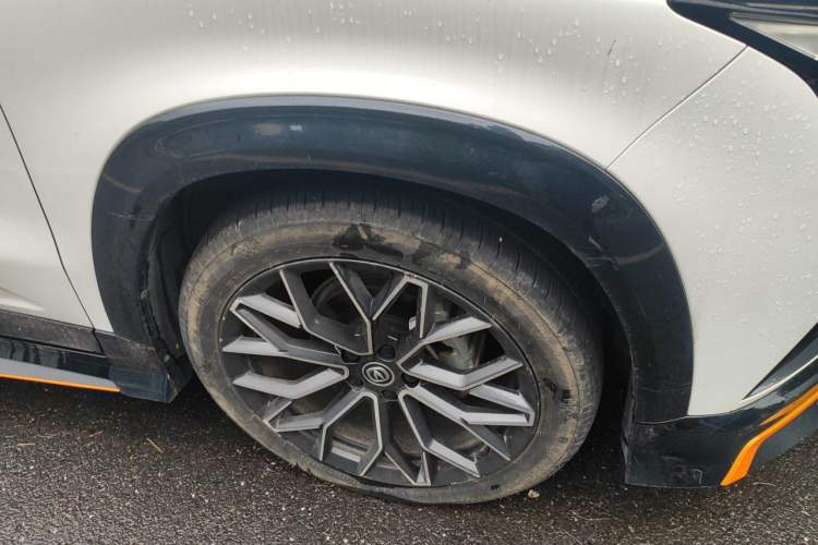 Used CHANGAN UNI-T 2022 1.5T Sport Edition Premium Version Right Front Wheel Hub