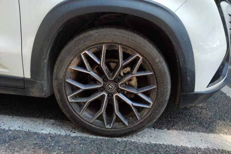 Used CHANGAN UNI-T 2022 1.5T Prestige Version Right Front Wheel Hub