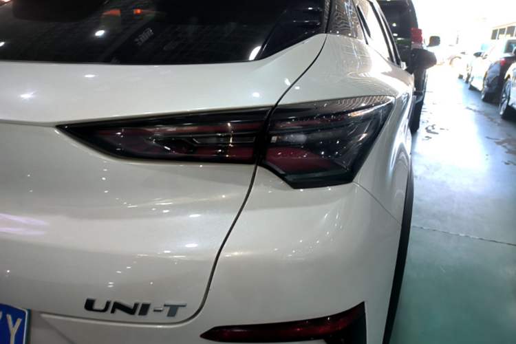 Used CHANGAN UNI-T 2022 1.5T Prestige Version Right Rear Taillight
