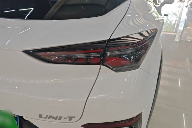 Used CHANGAN UNI-T 2022 1.5T Prestige Version Right Rear Taillight