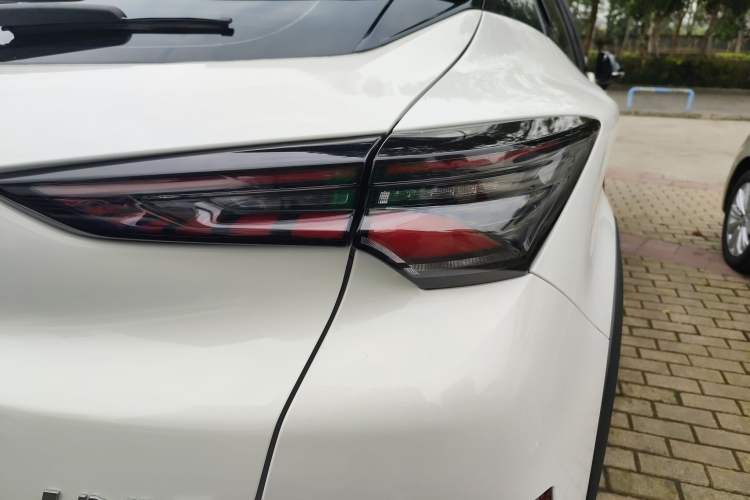 Used CHANGAN UNI-T 2022 1.5T Flagship Edition Right Rear Taillight