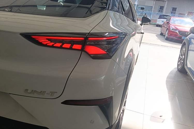 Used CHANGAN UNI-T 2022 1.5T Prestige Version Right Rear Taillight