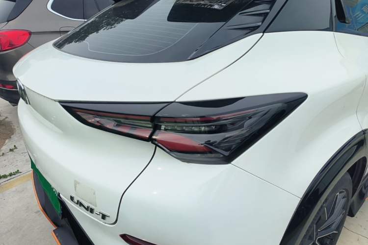 Used CHANGAN UNI-T 2022 1.5T Prestige Version Right Rear Taillight