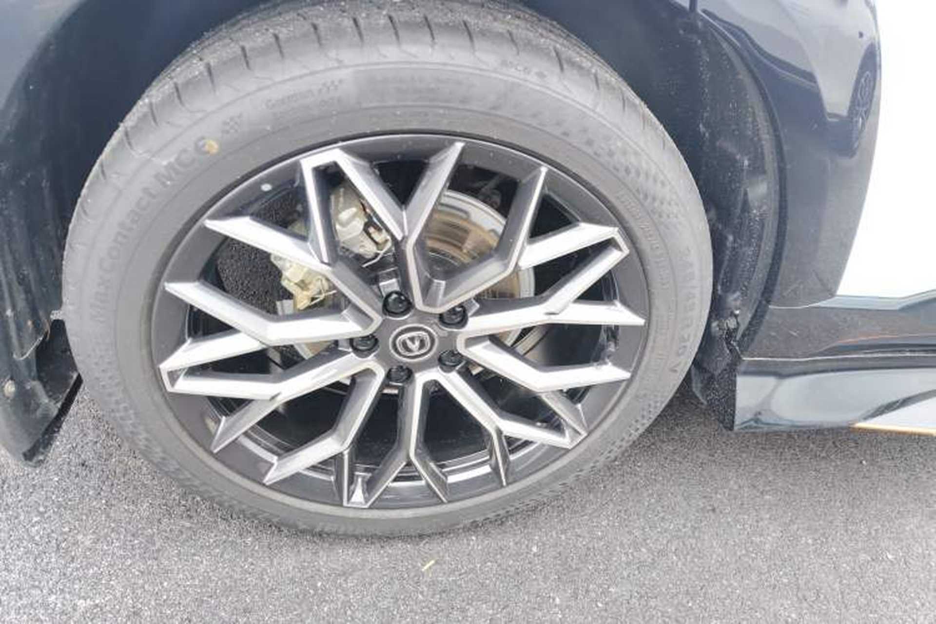 Used CHANGAN UNI-T 2022 1.5T Prestige Version Right Rear Wheel Hub