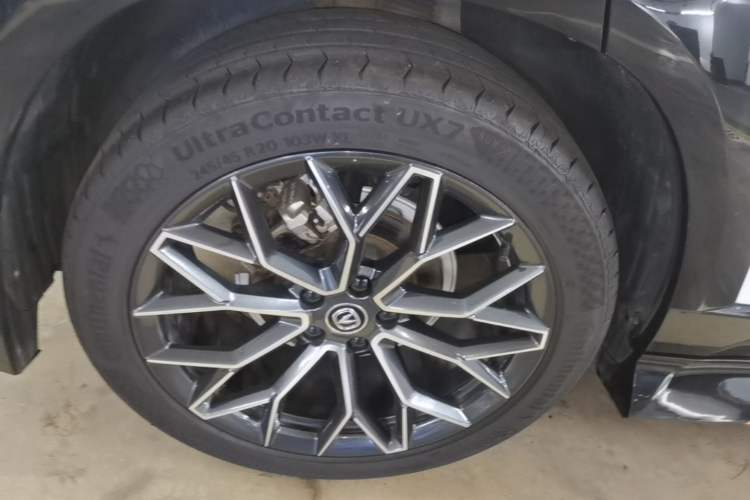 Used CHANGAN UNI-T 2022 1.5T Prestige Version Right Rear Wheel Hub