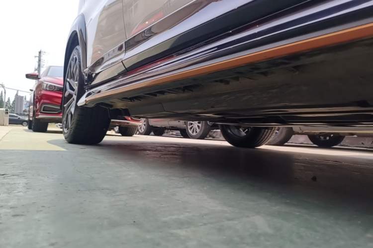 Used CHANGAN UNI-T 2022 1.5T Prestige Version Right Side Sill
