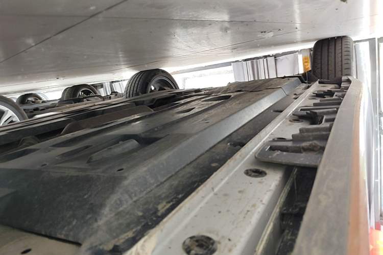 Used CHANGAN UNI-T 2022 1.5T Sport Edition Premium Version Right Side Sill