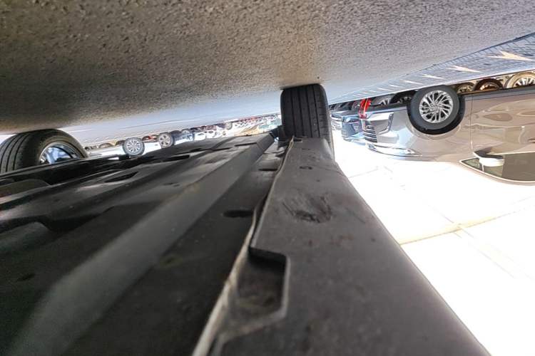 Used CHANGAN UNI-T 2022 1.5T Flagship Edition Right Side Sill