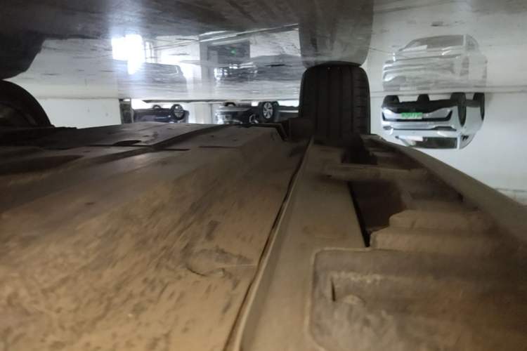 Used CHANGAN UNI-T 2022 1.5T Sport Edition Flagship Version Right Side Sill