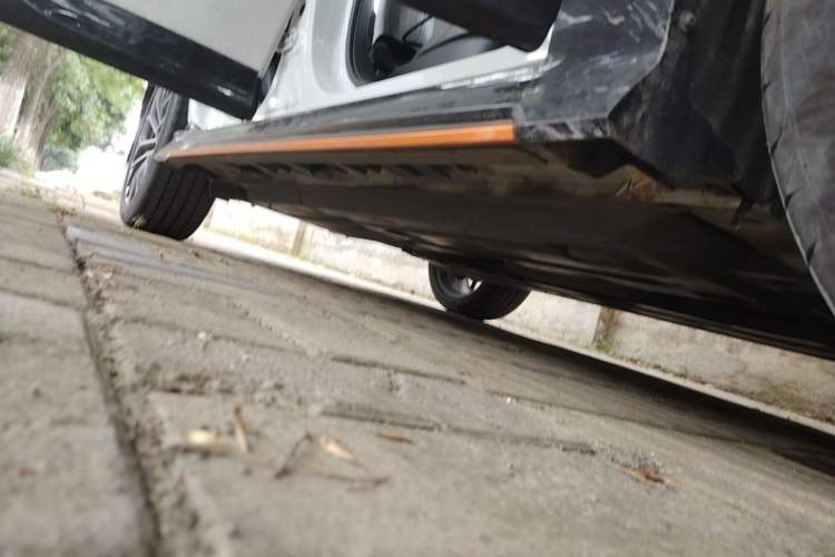 Used CHANGAN UNI-T 2022 1.5T Prestige Version Right Side Sill
