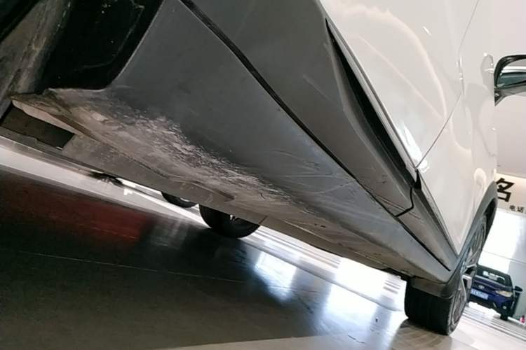Used CHANGAN UNI-T 2022 1.5T Prestige Version Right Side Sill