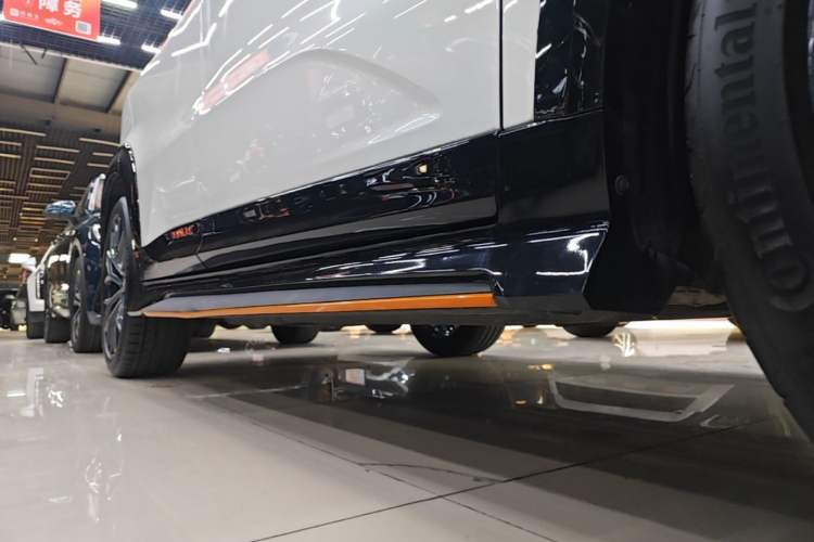 Used CHANGAN UNI-T 2022 1.5T Prestige Version Right Side Sill