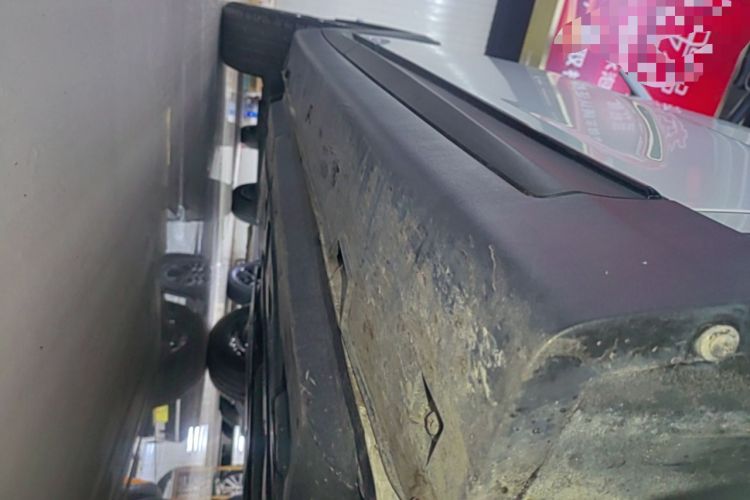 Used CHANGAN UNI-T 2022 1.5T Flagship Edition Right Side Sill