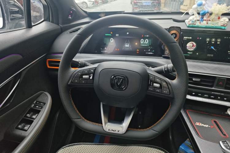Used CHANGAN UNI-T 2022 1.5T Luxury Edition Steering Wheel