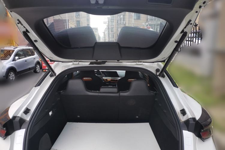 Used CHANGAN UNI-T 2022 1.5T Sport Edition Flagship Version Trunk