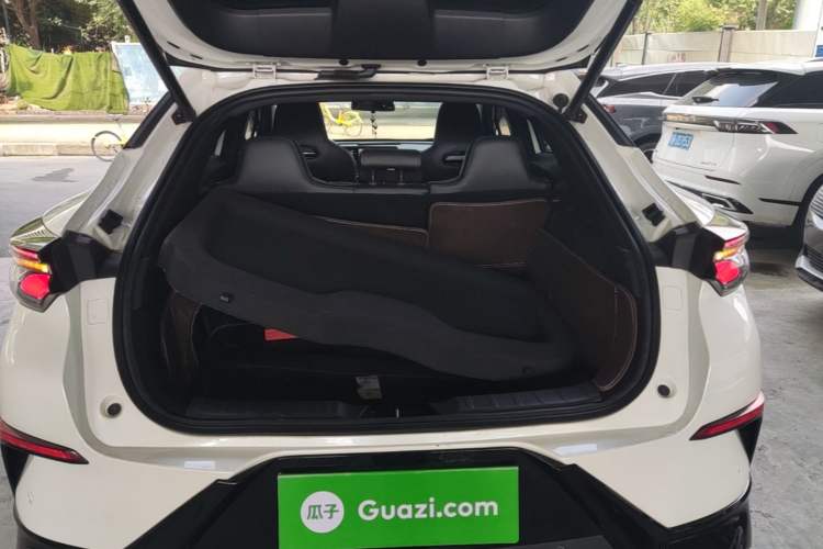Used CHANGAN UNI-T 2022 1.5T Sport Edition Flagship Version Trunk