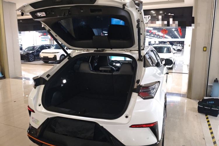 Used CHANGAN UNI-T 2022 1.5T Sport Edition Flagship Version Trunk
