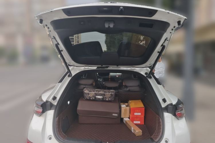 Used CHANGAN UNI-T 2022 1.5T Sport Edition Flagship Version Trunk