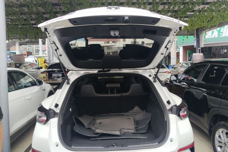 Used CHANGAN UNI-T 2022 1.5T Prestige Version Trunk