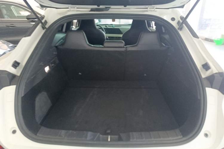 Used CHANGAN UNI-T 2022 1.5T Excellence Model Trunk