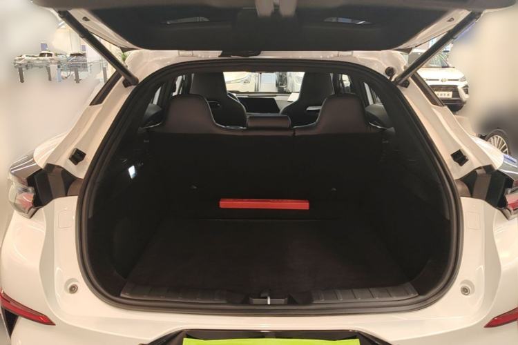 Used CHANGAN UNI-T 2022 1.5T Sport Edition Flagship Version Trunk